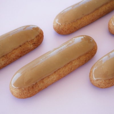 Éclair au café